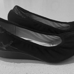 Anne Klein Black dress slip on shoe wedged.